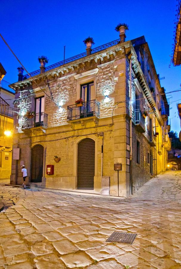 Domus Aurea Bed & Breakfast Montalbano Elicona Exterior photo